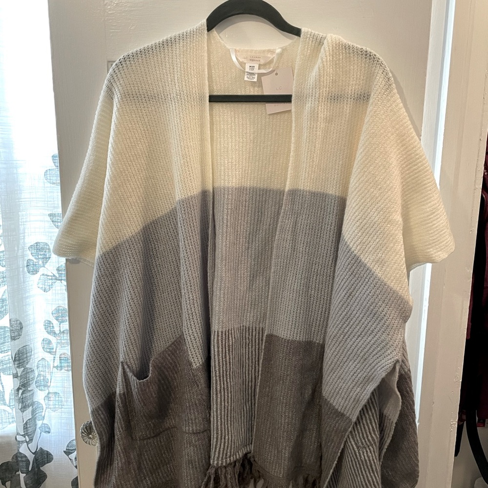 Lauren Conrad blanket wrap